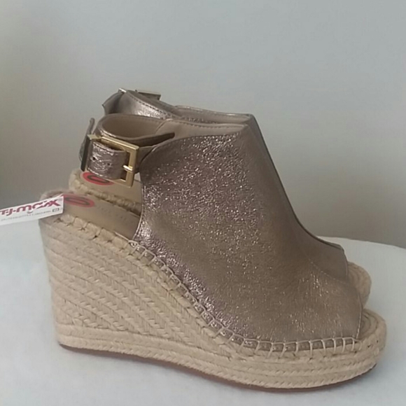 New! Kenneth Cole champagne Espadrille shoes - Picture 2 of 6